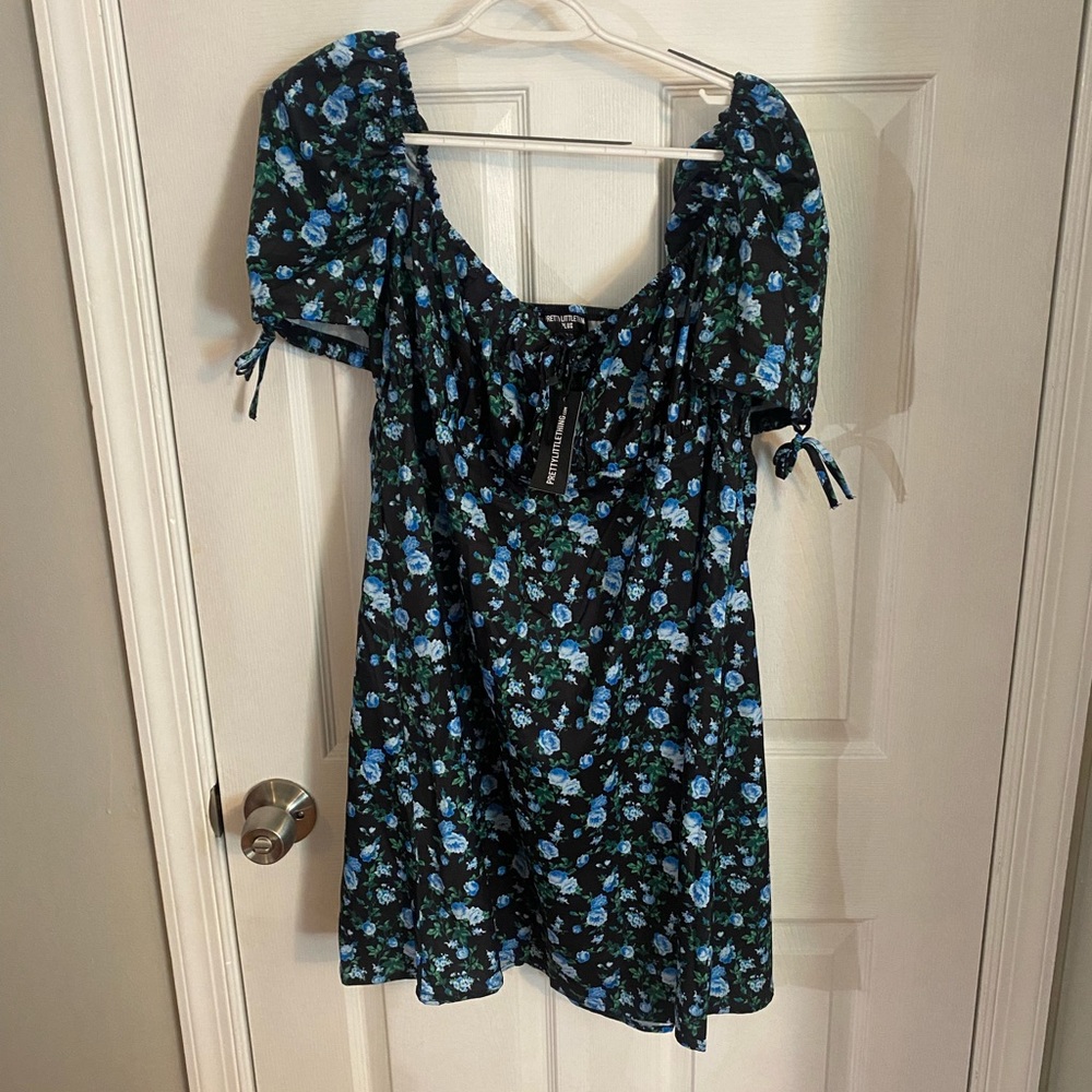 Pretty Little Thing Black Floral Mini Dress